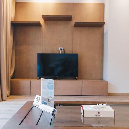 The Suites Near Auc By Elegant Caïro Buitenkant foto