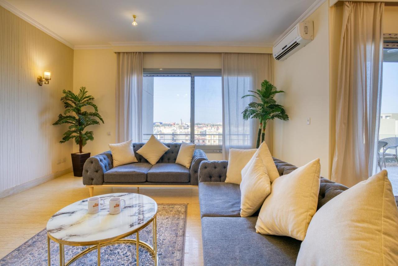 The Suites Near Auc By Elegant Caïro Buitenkant foto