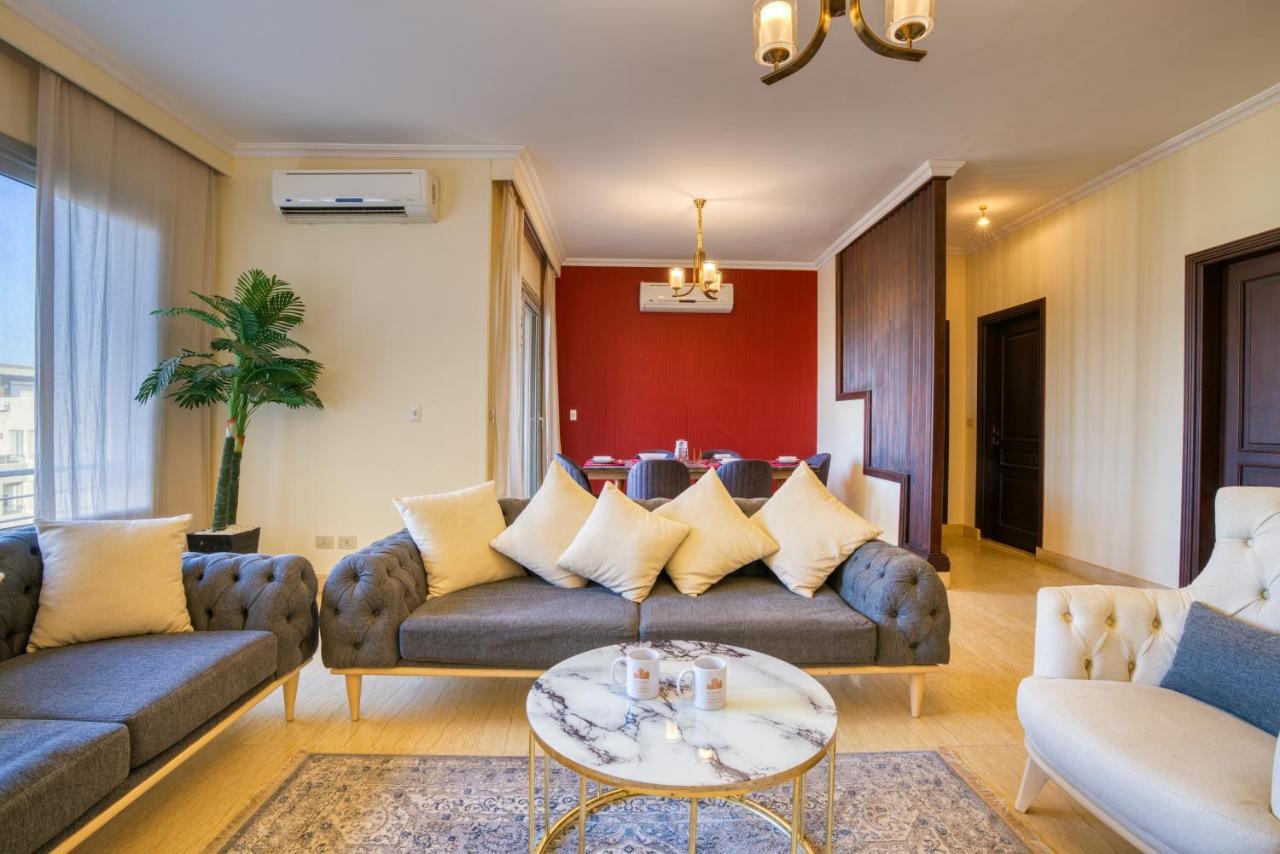 The Suites Near Auc By Elegant Caïro Buitenkant foto