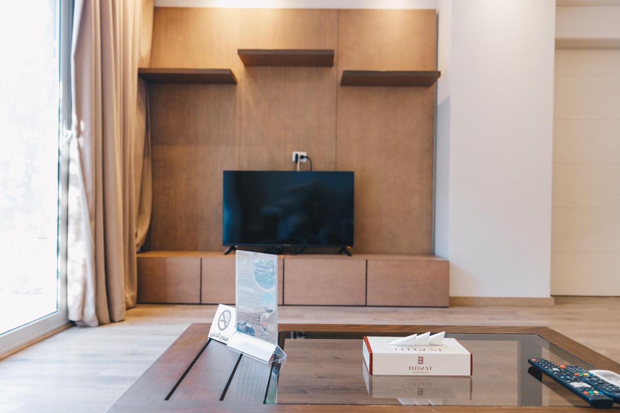 The Suites Near Auc By Elegant Caïro Buitenkant foto