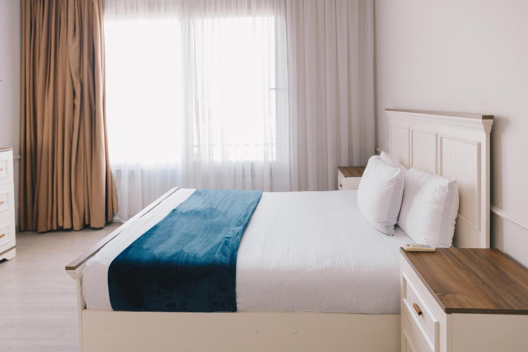 The Suites Near Auc By Elegant Caïro Buitenkant foto